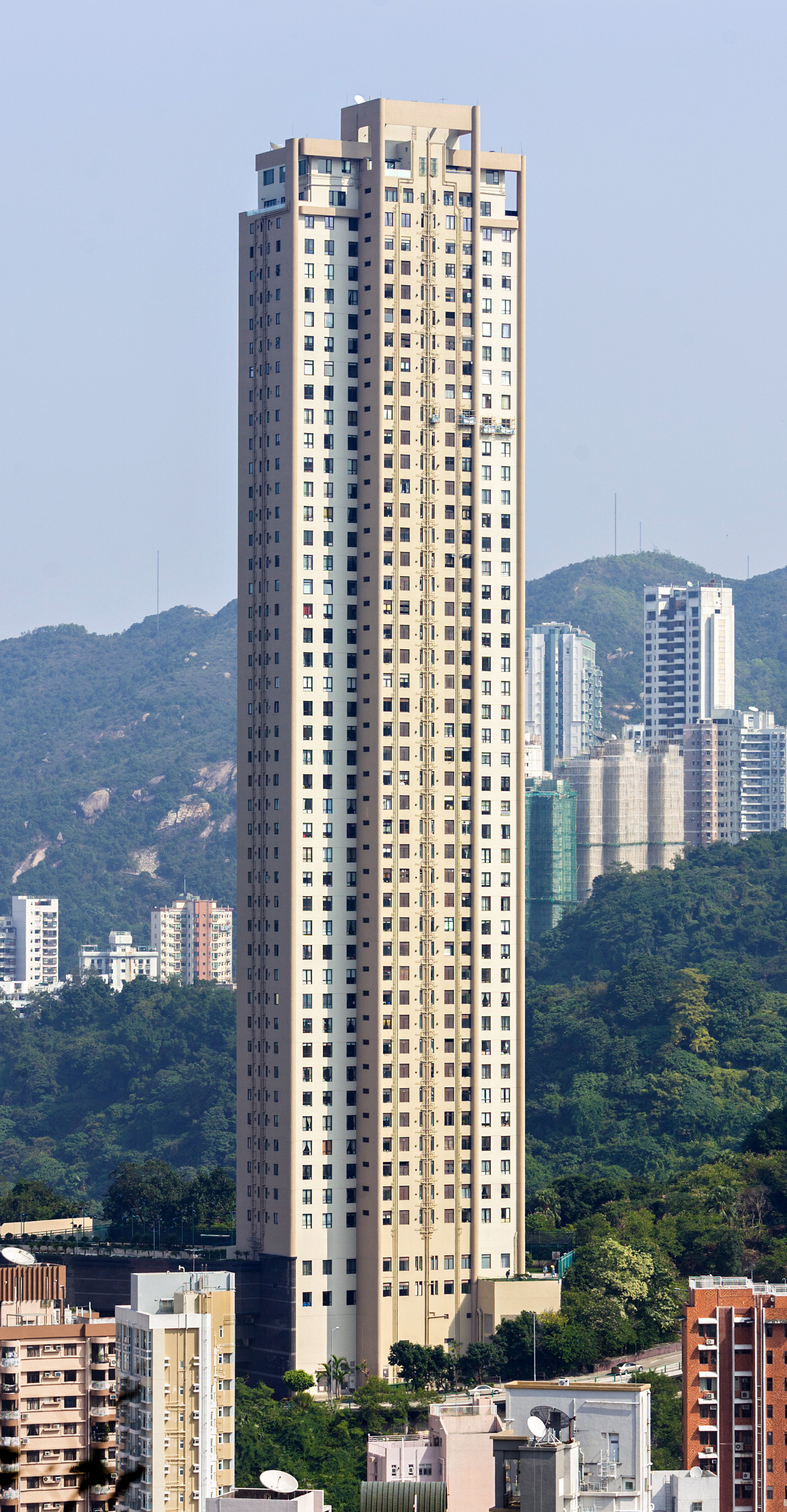 Broadview Villa, Hong Kong - View from the southwest. © Mathias Beinling